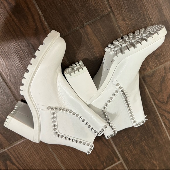 White leather Spiked Booties - Picture 2 of 4